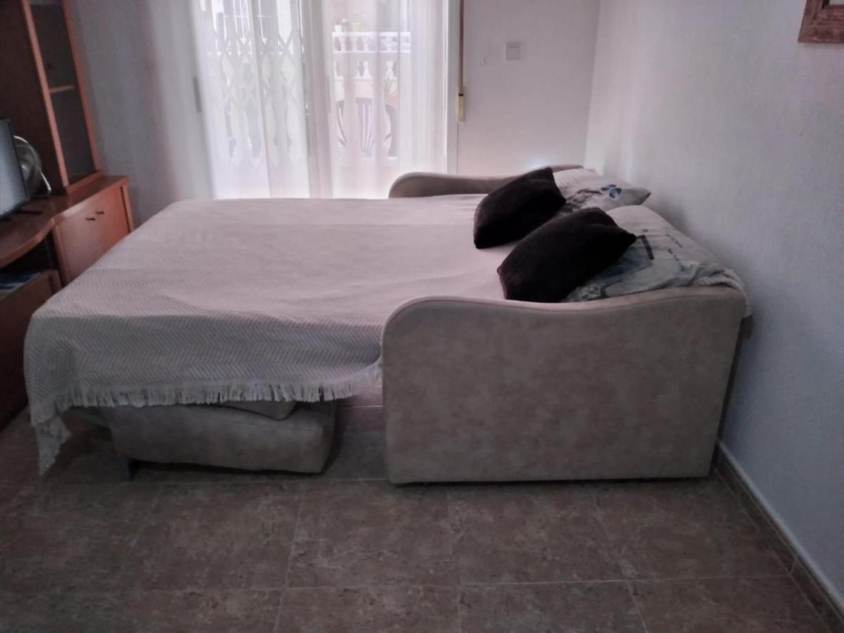 estudio wifi baño 1 sofá cama doble piscina playa 100mts Torrevieja Esterno foto